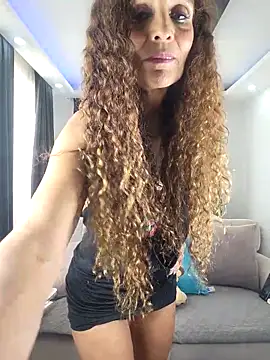 Chatroom XXX en direct de evasweett__