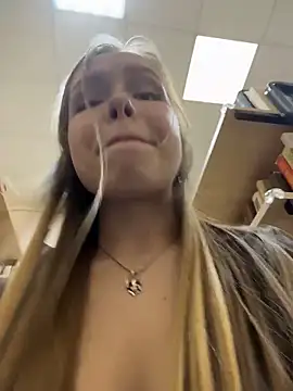 Liza_risky: вебкам-шоу