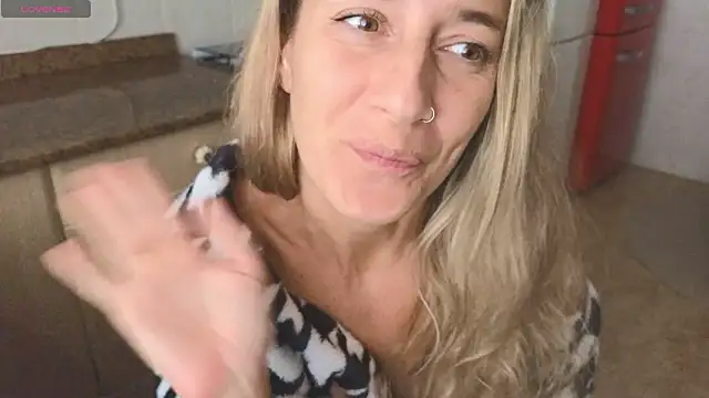 Lunamix live XXX chat