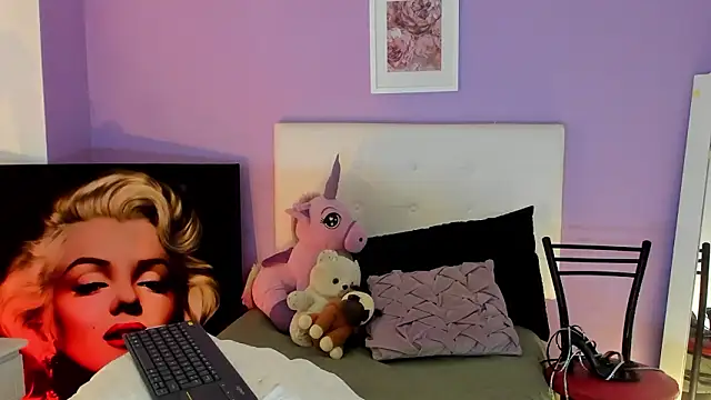 Charlotte11-11 即時 XXX 聊天