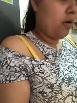 แชท XXX สดของ luisahot_9727