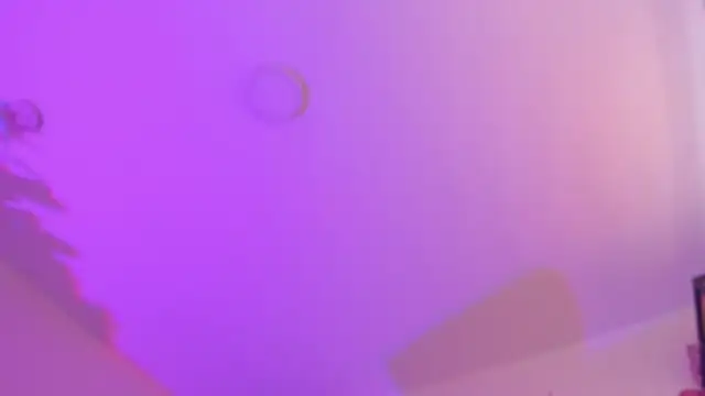 Chatroom XXX en direct de YariRose