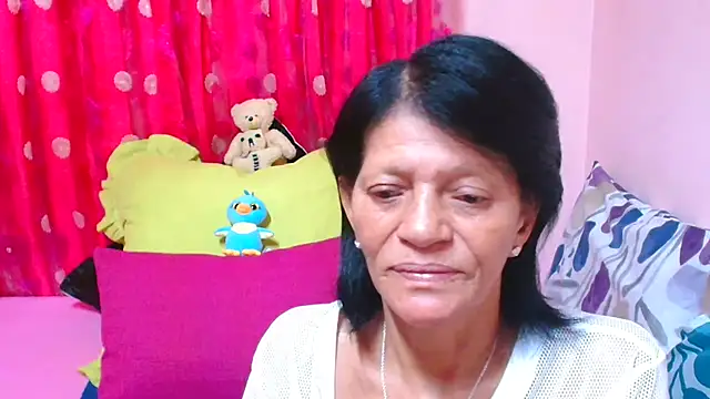 Pokazy przed kamerką – SLUTTYROXY