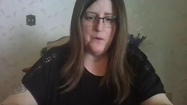 Pokazy przed kamerką – Madeline_Beau