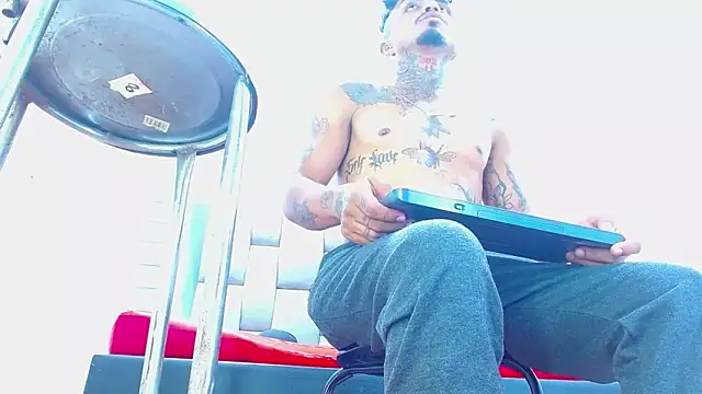 Hot_Latino_xn Webbikameraesitys