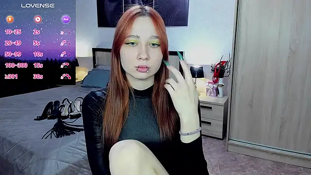 AdrianWild: онлайн-секс-чат