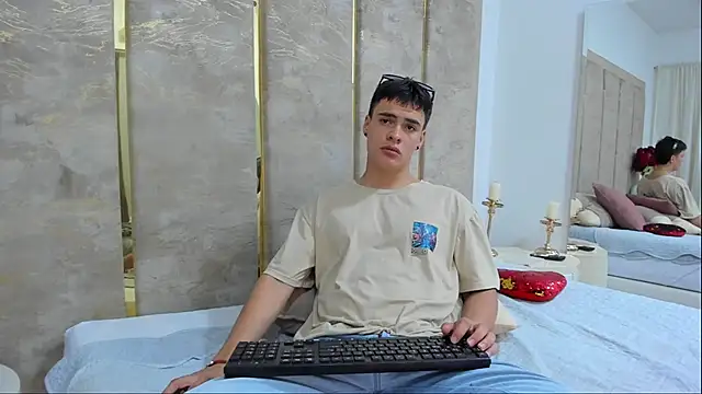 BenitoSaenz 即時 XXX 聊天