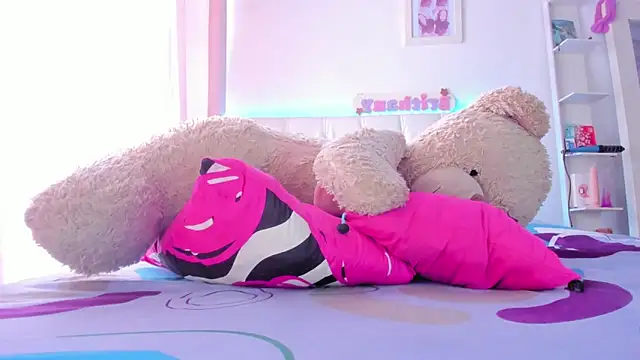 briitany_hot's Webcam Show