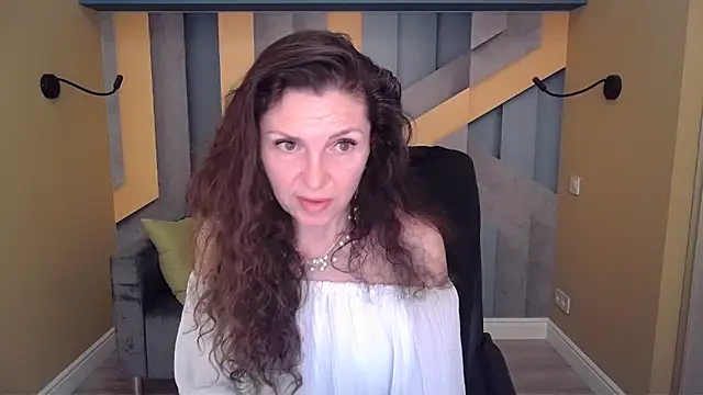 XXX chat uživo modela EllaLong