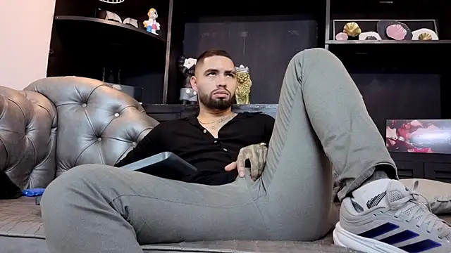 Chatroom XXX en direct de matteosantos