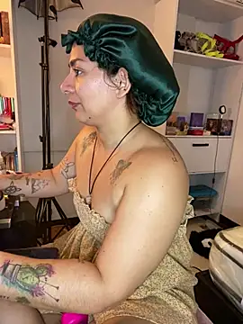 Chat +18 de Amarantha_666 ao vivo