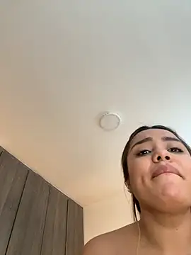 valeria2019hot 라이브 XXX 채팅