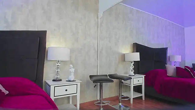 NahomyCarther webkamerás műsora