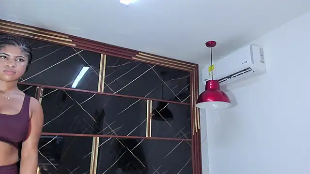 HannyThompson – Naživo XXX chat