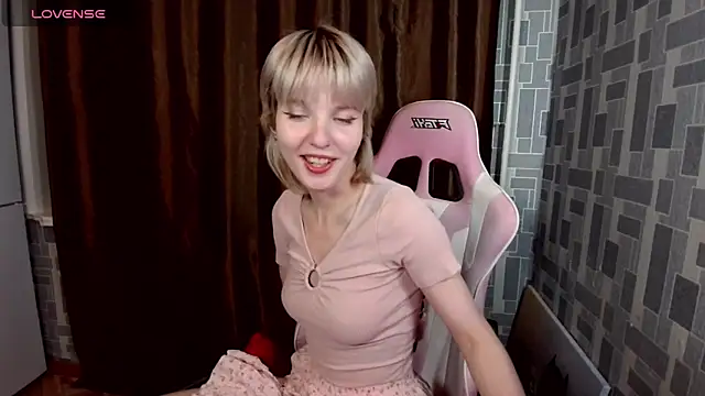 Madelaineses: онлайн-секс-чат