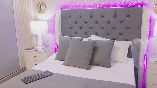 TaniaBlaze – Naživo XXX chat