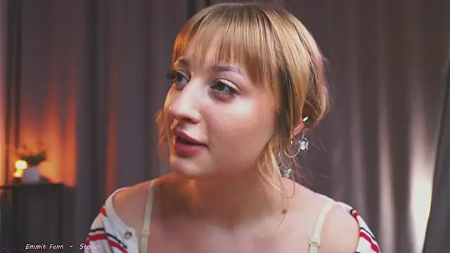 nikapie: онлайн-секс-чат