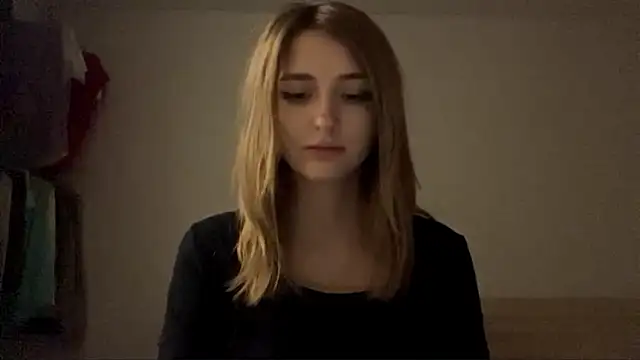 TakenTrumpet's Live XXX Chat