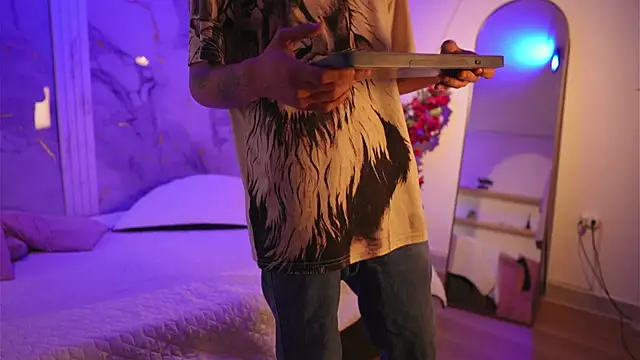 Онлайн чат XXX noah_travis