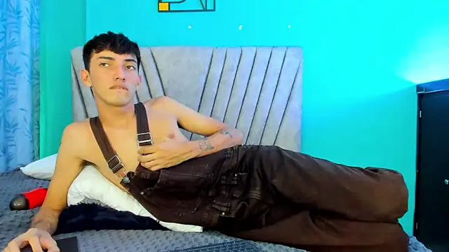 Maikol_Ortiz Chat XXX in diretta