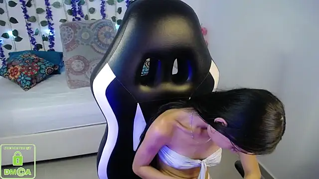 NathaliaSweet_11's Live XXX Chat