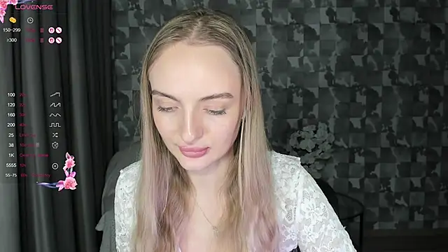 XXX chat uživo modela A_delina