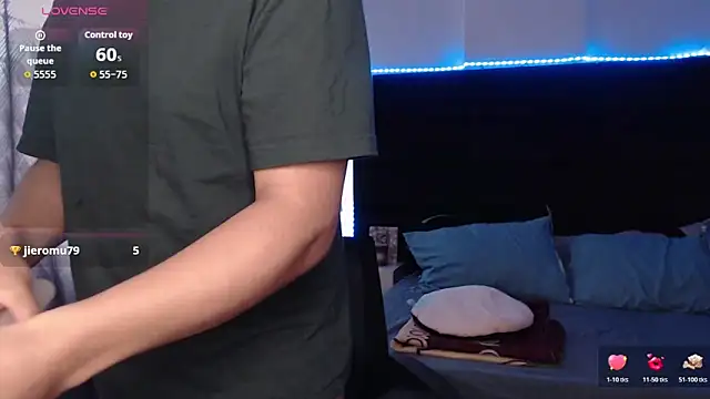 andrewmhilton_'s Webcam Show