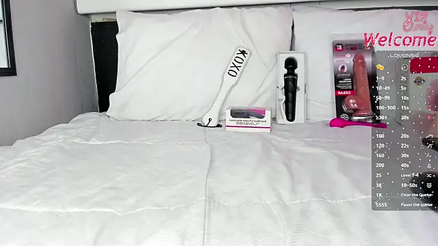 AmberAdams_ Adlı Modelin Canlı XXX Sohbeti