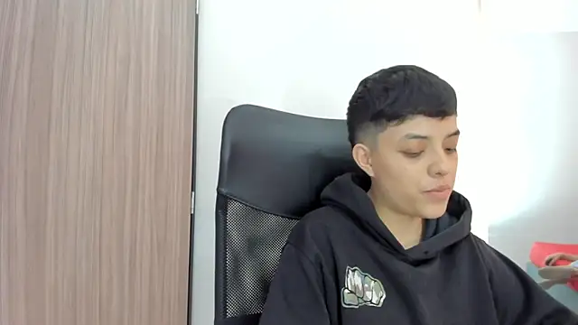 ariloe_quintero – Live XXX-chat