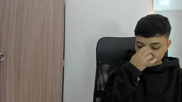 ariloe_quintero লাইভ XXX চ্যাট