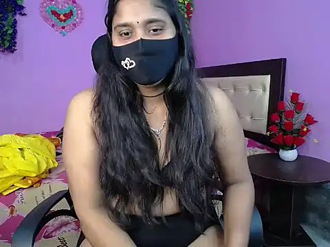 Maiya_Ambern Webbikameraesitys