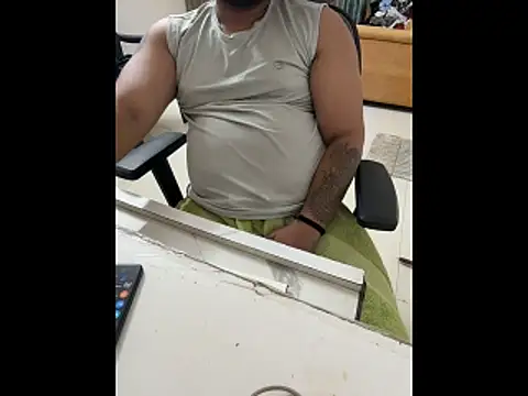 FlirtyxBoyのウェブカメラショー