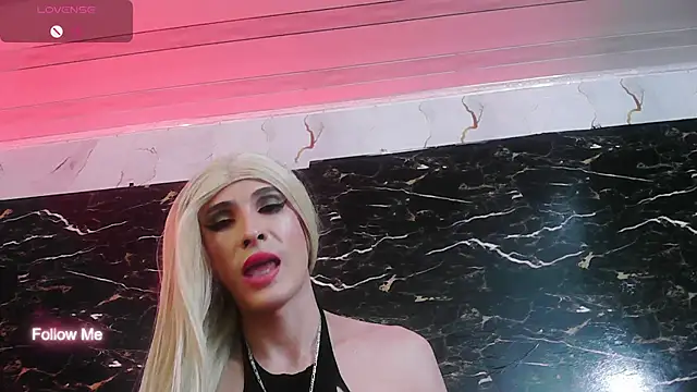 crislingery_dolli Chat XXX live