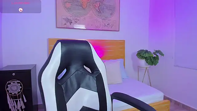 kitty_sweeety_'s Live XXX Chat