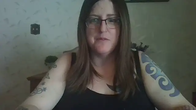 Madeline_Beau Show in webcam