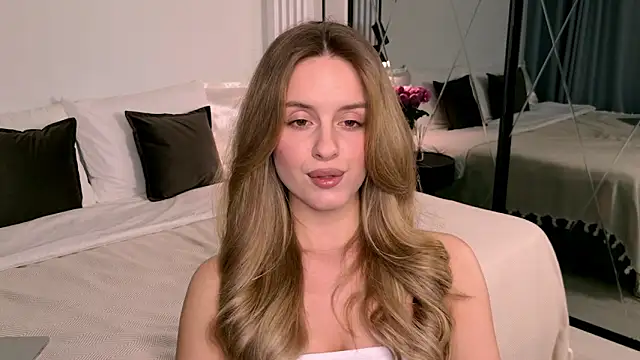 Chat +18 de RozzitaBedberry ao vivo