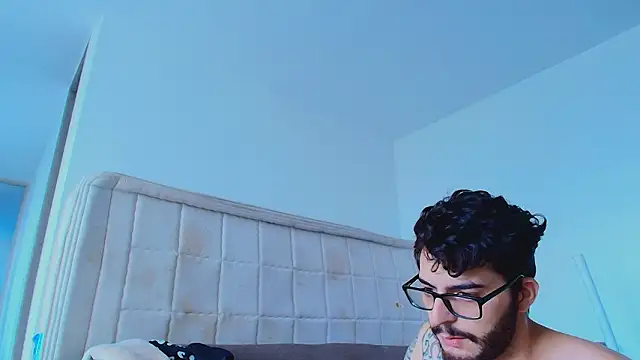 thomas_gun Adlı Modelin Canlı XXX Sohbeti