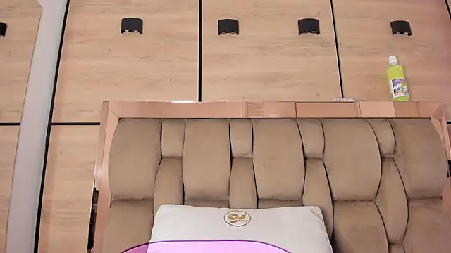 Živý XXX chat karol_lewiss