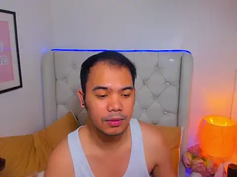 AsianZero Adlı Modelin Canlı XXX Sohbeti