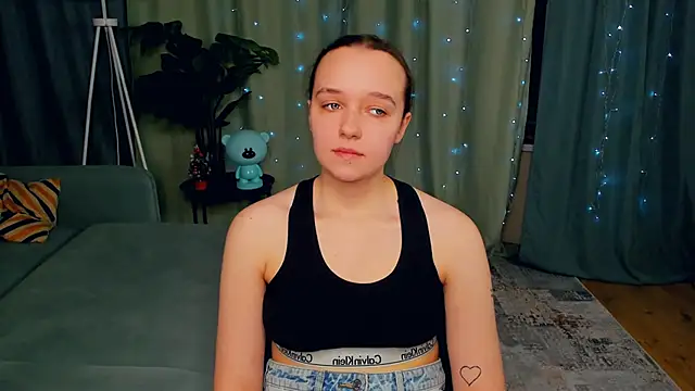 MikiBallance's Webcam Show