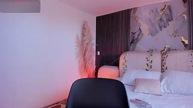 Agathaargent_: απευθείας συνομιλία ΧΧΧ