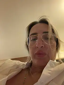 casalinga88: απευθείας συνομιλία ΧΧΧ