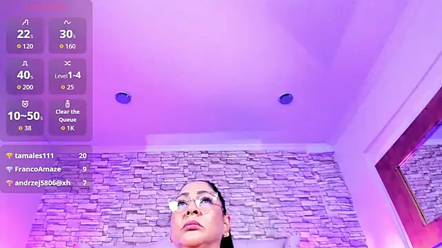 Gina_Myers Chat XXX in diretta