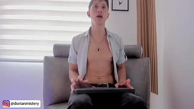 Chat XXX ao vivo de Dorianmistery2322_