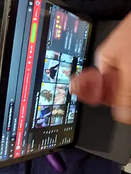 firechiefhat's Live XXX Chat