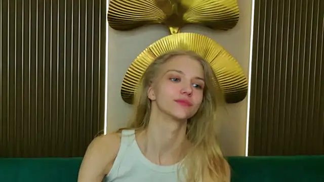 4example_Chloe Chat XXX in diretta