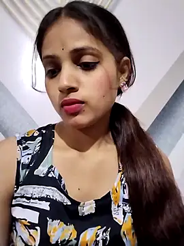 Naina11100 Live XXX-Chat