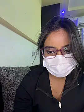 nikki_catz 现场XXX聊天