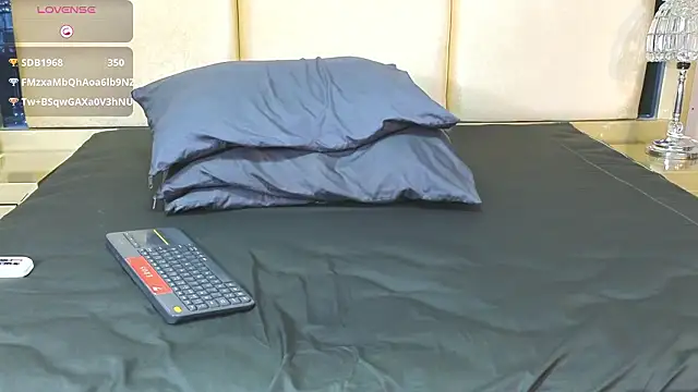 Chat XXX Live CharlesBrown_