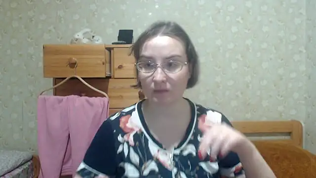 Smart_Rose Adlı Modelin Canlı XXX Sohbeti